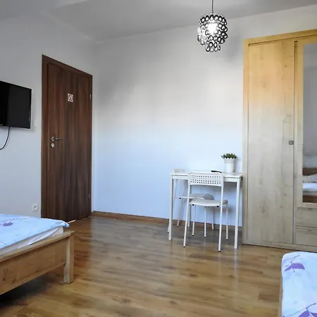 Διαμέρισμα Adela *