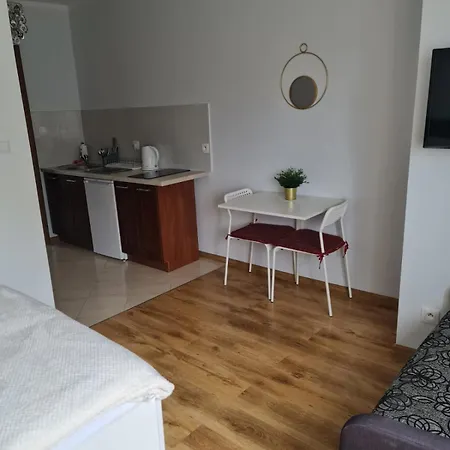 Διαμέρισμα Adela